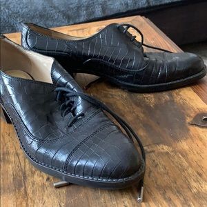 Joan and David oxford men’s style shoe